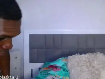 Chaturbate Live Sex Cam of nicolaskan