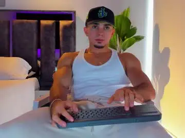 Chaturbate Live Porn of santin_seans