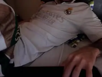 Chaturbate Live Sex Cam of kennerfox77