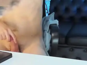 Chaturbate Free Porn Cam of tommy_jamm