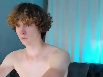 Chaturbate Live Sex Cam of tommy_jamm