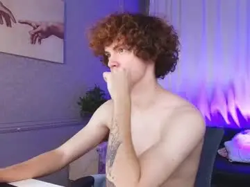 Chaturbate Live Sex Cam of tommy_jamm