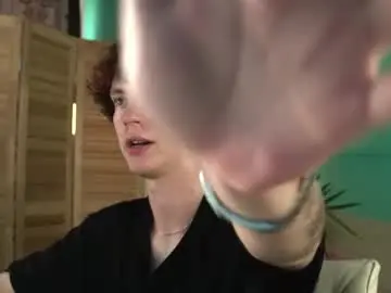 Chaturbate Live Sex Cam of tommy_jamm