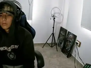 Chaturbate Live Sex Cam of cash_master_nino