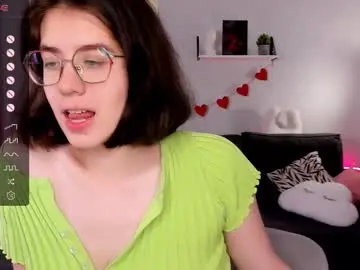 Chaturbate Best live sex cam show of bellacaress
