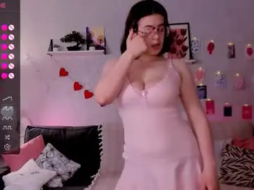 Chaturbate Live Sex Cam of bellacaress