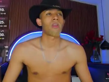 Chaturbate Adult Webcam of bento_fox