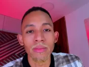 Chaturbate Adult Webcam of bento_fox