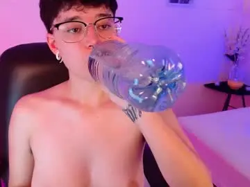 Chaturbate Live Sex Cam of jero_harper1