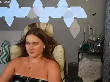 Chaturbate Best live sex cam show of lesliekorfs