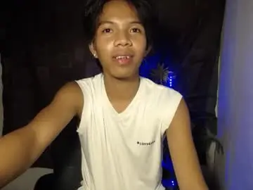 Chaturbate Live Sex Cam of luxirfy_xx