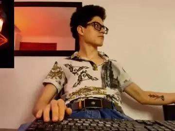 Chaturbate Live Sex Cam of wolfan_sky