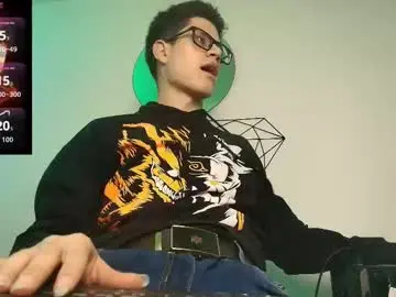 Chaturbate Nude Webcam of wolfan_sky