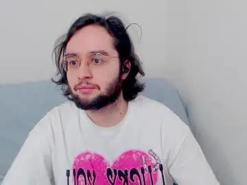 Chaturbate Nude Webcam of eren_jaeger2000