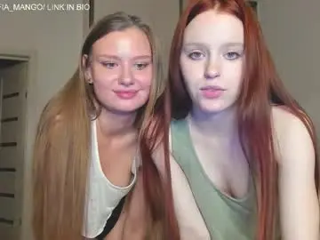 Chaturbate Live Sex Cam of sofia_flowers
