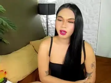 Chaturbate Adult Webcam of asianhugecockjulia1