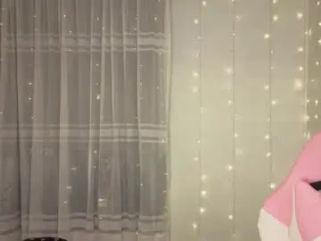 Chaturbate Live Sex Cam of lilyrose1_