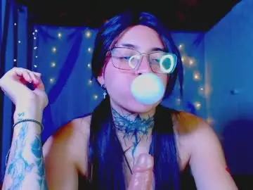 Chaturbate Live Sex Cam of noah_martini