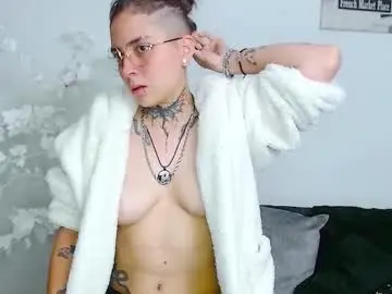 Chaturbate Sex Chat of noah_martini