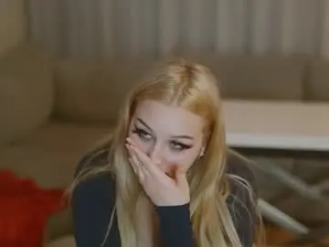 Chaturbate Watch Live Sex Cams of snowyphoenix