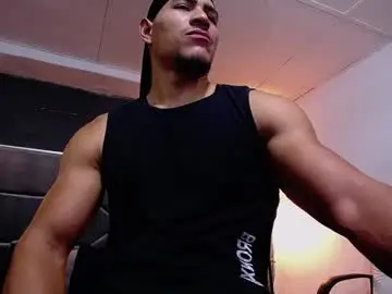 Chaturbate Free Porn Cam of adam_fit19cm