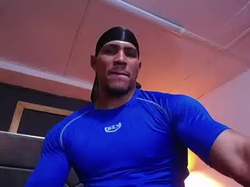 Chaturbate Live Sex Cam of adam_fit19cm