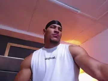 Chaturbate Live Sex Cam of adam_fit19cm