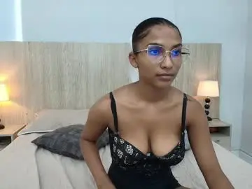 Chaturbate Best live sex cam show of karina_calderon