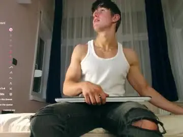 Chaturbate Nude Webcam of christianlevine_