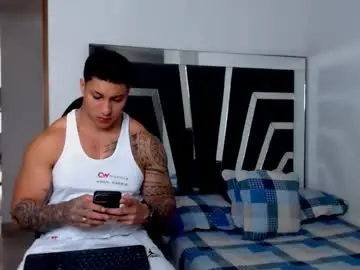 Chaturbate Live Sex of noah_harris01