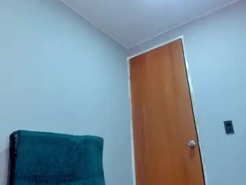 Chaturbate Nude Webcam of aliceejones69