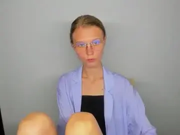 Chaturbate Best live sex cam show of phoebepaw