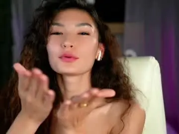 Chaturbate Live Sex Cam of yvetta