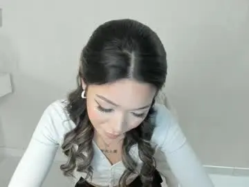 Chaturbate Live Sex Cam of sophia_squirtits