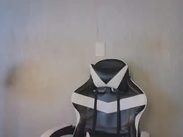 Chaturbate Free Porn Cam of ades_lowe