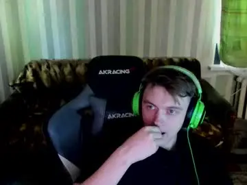 Chaturbate Live Sex of aron_neall