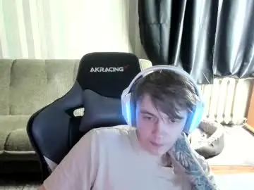 Chaturbate Sex Cam of aron_neall