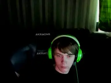 Chaturbate Sex Cam of aron_neall