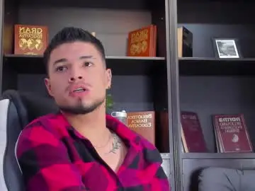 Chaturbate Watch Live Sex Cams of edwardross_