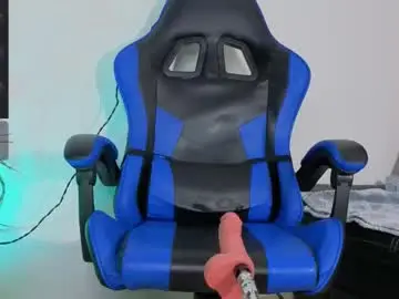 Chaturbate Free Porn Cam of edwardross_