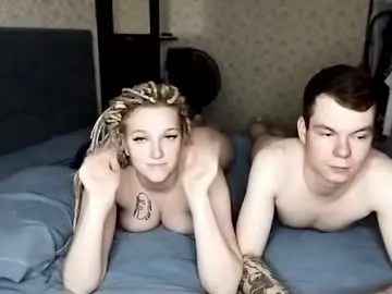 Chaturbate Live Sex Cam of julielourens