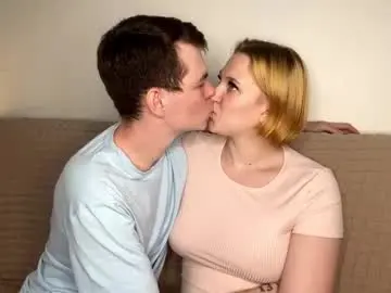 Chaturbate Adult Video Chat of julielourens