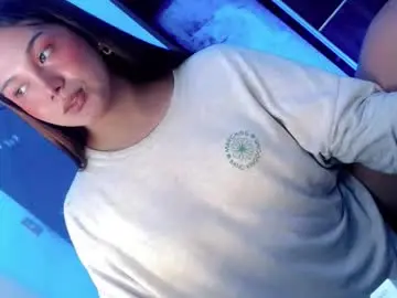 Chaturbate Live Sex Cam of yourlovingpearl