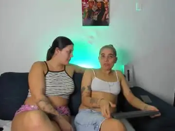 Chaturbate Sex Chat of andreaandkarina