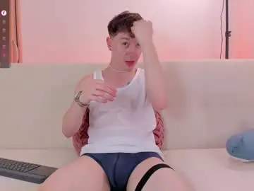 Chaturbate Live Porn of niico_18