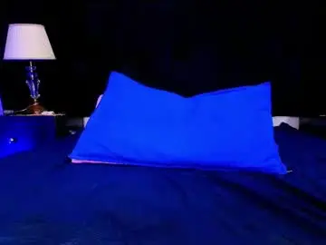 Chaturbate Adult Webcams of shelsy_loreds