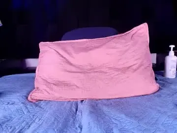 Chaturbate Live Sex Cam of shelsy_loreds