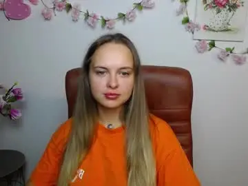 Chaturbate Live Sex Cam of khaleesimoon