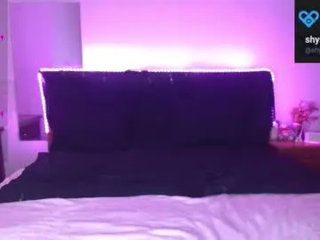Chaturbate Free Live Porn of shysweetrish