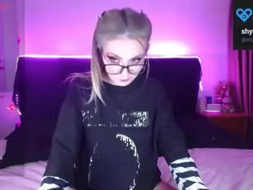 Chaturbate Best live sex cam show of shysweetrish